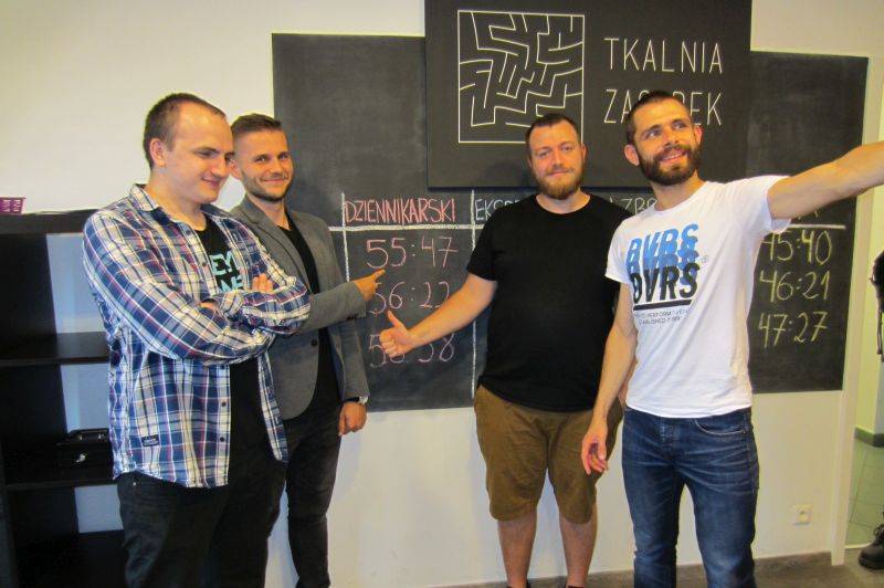 Tkalnia zagadek dziennikarski